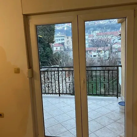 Neretva Three Bedroom Apartman *